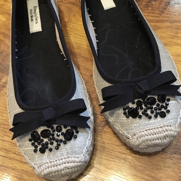 Vera Wang sparkle flats rhinestones - Picture 3 of 5